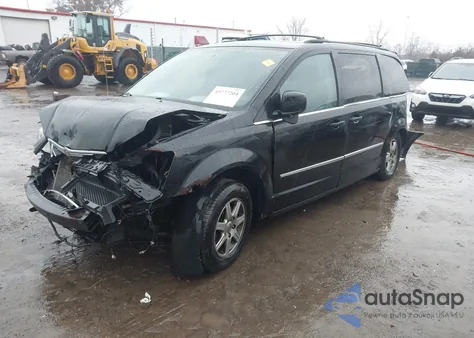 2010 Chrysler Town & Country Touring Plus from USA, damaged, VIN 2A4RR8D12AR495186